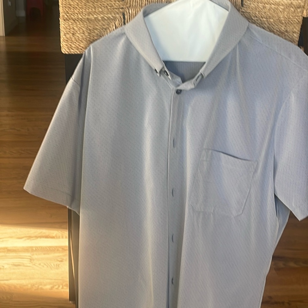 Mezzen+Main Short-Sleeved Button Down Shirt